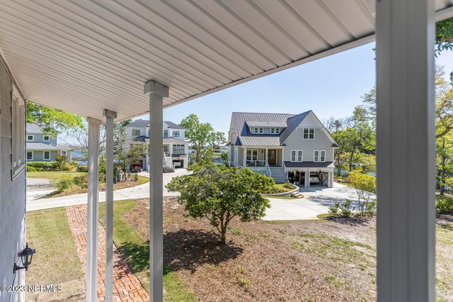1910 Sneeden Drive, Wilmington, NC 28411