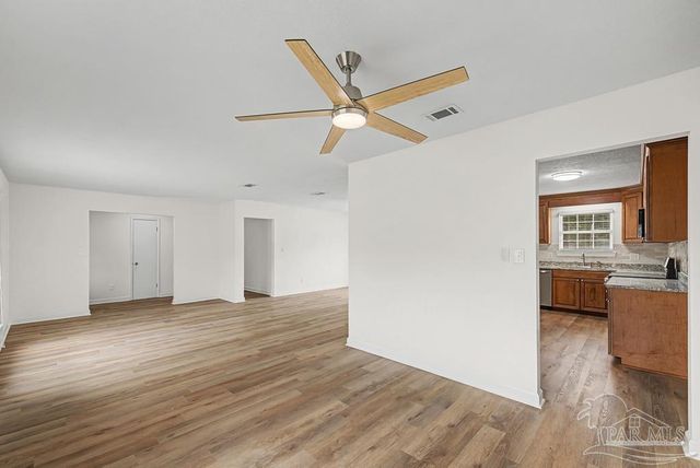 4703 Santa Rosa Dr, Pace, FL 32571