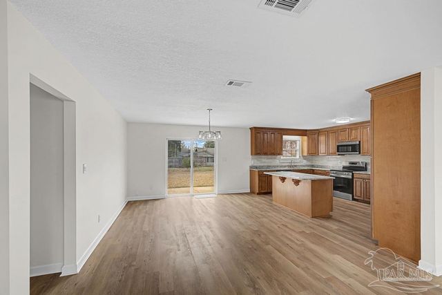 4703 Santa Rosa Dr, Pace, FL 32571