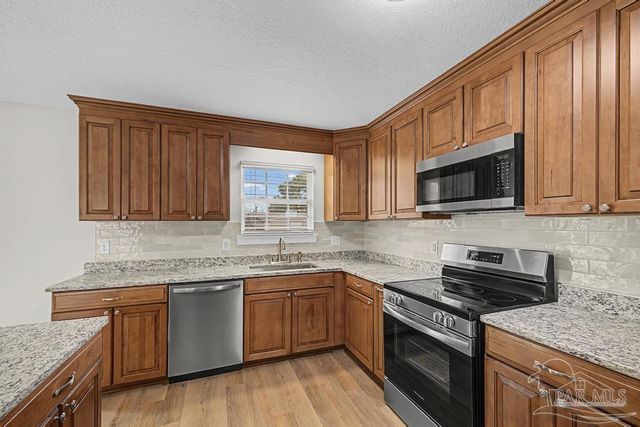 4703 Santa Rosa Dr, Pace, FL 32571