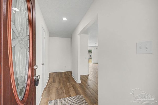 4703 Santa Rosa Dr, Pace, FL 32571