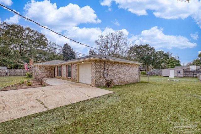 4703 Santa Rosa Dr, Pace, FL 32571