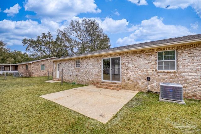 4703 Santa Rosa Dr, Pace, FL 32571