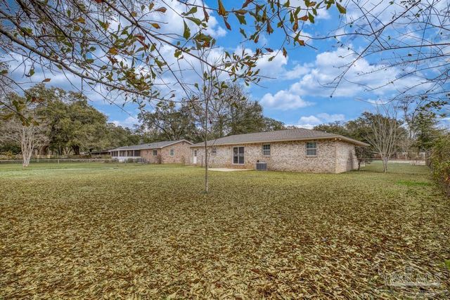 4703 Santa Rosa Dr, Pace, FL 32571