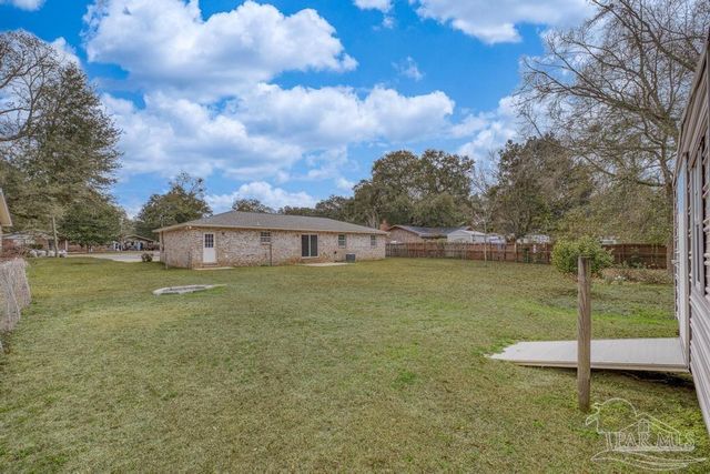 4703 Santa Rosa Dr, Pace, FL 32571