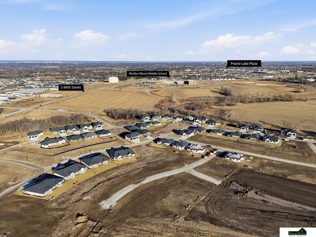 9411 S 88th Street, Lincoln, NE 68526