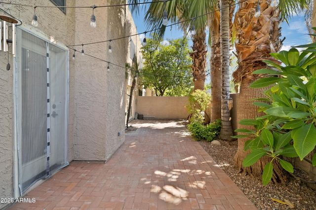 5812 N 12TH Street 17, Phoenix, AZ 85014