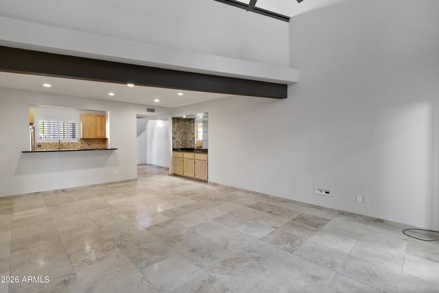 5812 N 12TH Street 17, Phoenix, AZ 85014