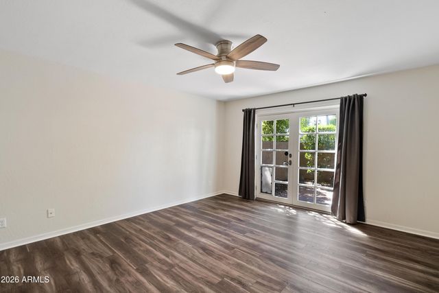 5812 N 12TH Street 17, Phoenix, AZ 85014