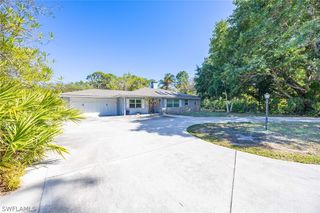 6574 Trail BLVD, Naples, FL 34108