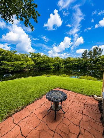 157 LAKE ANNE Drive, West Palm Beach, FL 33411