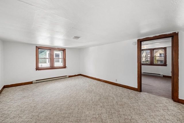 151 Edgewood LANE, West Bend, WI 53095