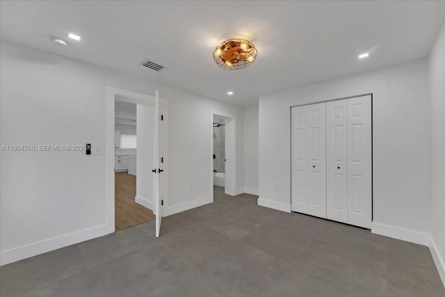 1733 NW 16th St 1, Miami, FL 33125