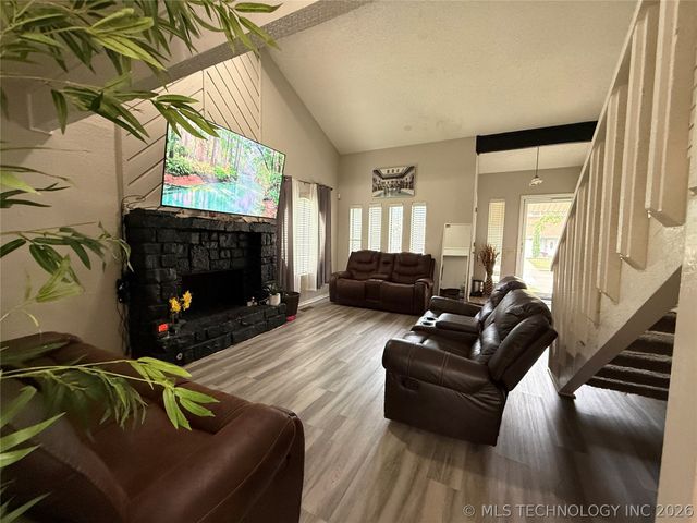 3236 S 140th East Avenue, Tulsa, OK 74134