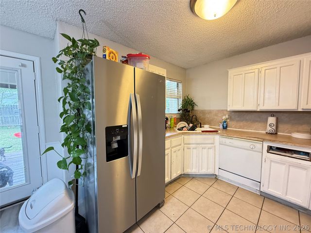 3236 S 140th East Avenue, Tulsa, OK 74134
