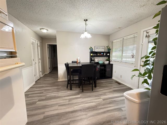 3236 S 140th East Avenue, Tulsa, OK 74134