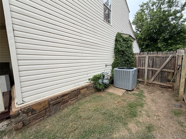 3236 S 140th East Avenue, Tulsa, OK 74134