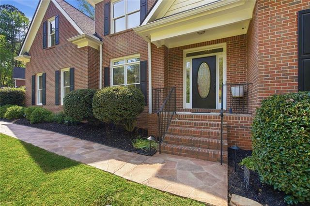 5817 Bayside Court, Buford, GA 30518