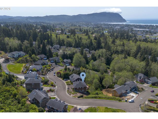 2165 SKYLINE Dr, Seaside, OR 97138