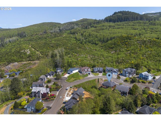 2165 SKYLINE Dr, Seaside, OR 97138