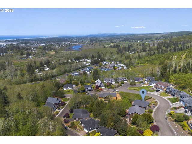 2165 SKYLINE Dr, Seaside, OR 97138