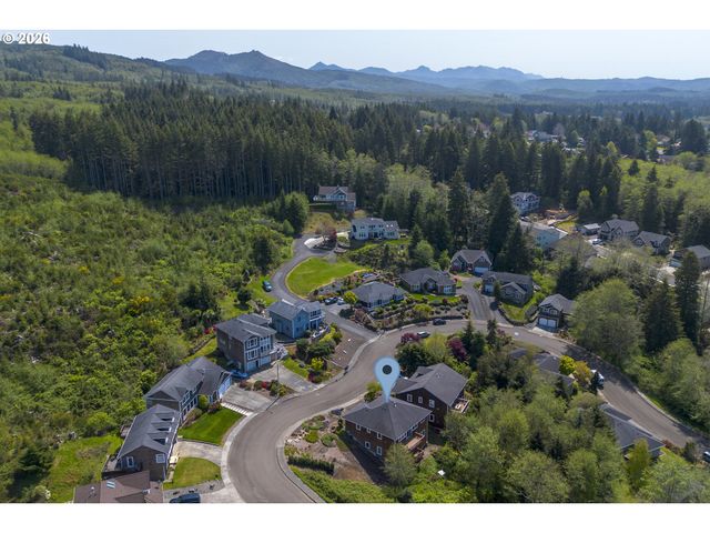2165 SKYLINE Dr, Seaside, OR 97138