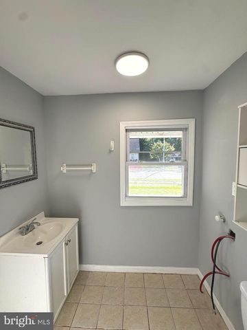 74 PLUMTREE LN, Willingboro, NJ 08046