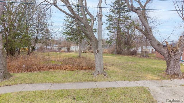 4630 S John Daly Street, Dearborn Heights, MI 48125