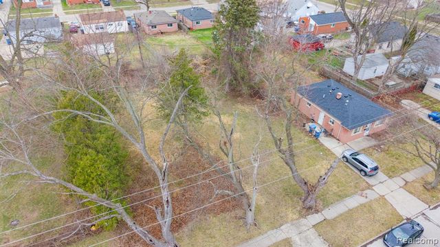 4630 S John Daly Street, Dearborn Heights, MI 48125