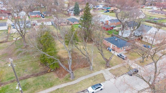 4630 S John Daly Street, Dearborn Heights, MI 48125