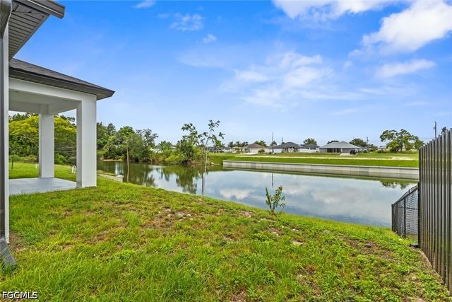 2130 NE 26th ST, Cape Coral, FL 33909