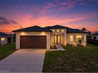 2130 NE 26th ST, Cape Coral, FL 33909