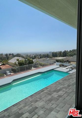 5238 Los Encantos Way, Los Angeles, CA 90027