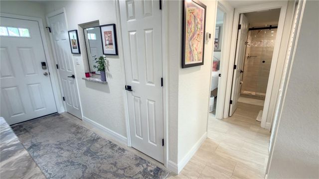 954 LA COSTA CIRCLE 1, Sarasota, FL 34237
