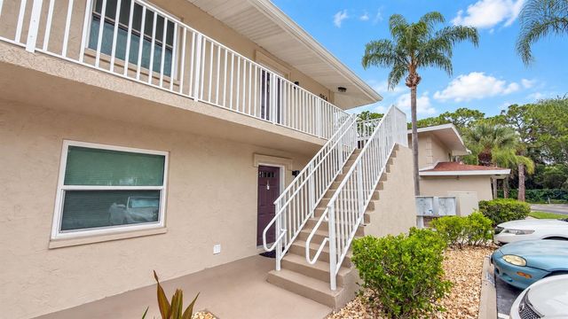 954 LA COSTA CIRCLE 1, Sarasota, FL 34237