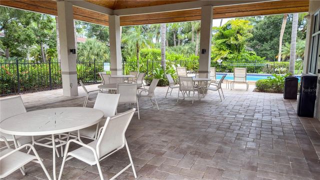 954 LA COSTA CIRCLE 1, Sarasota, FL 34237