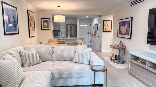 954 LA COSTA CIRCLE 1, Sarasota, FL 34237