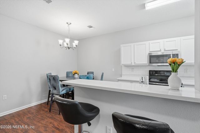 1376 MANOTAK Avenue, Jacksonville, FL 32210