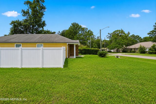 1376 MANOTAK Avenue, Jacksonville, FL 32210