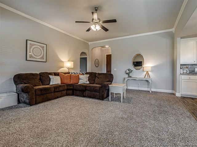 13040 E 137th Street N, Collinsville, OK 74021