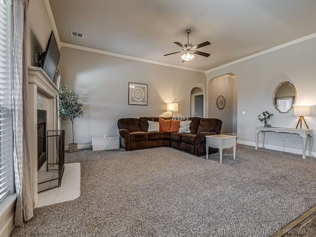13040 E 137th Street N, Collinsville, OK 74021