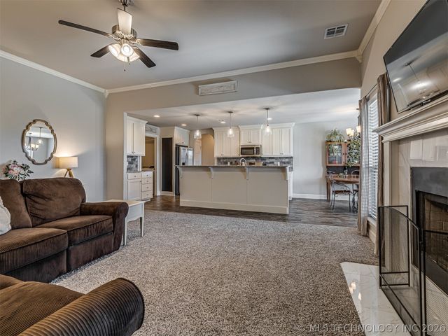 13040 E 137th Street N, Collinsville, OK 74021