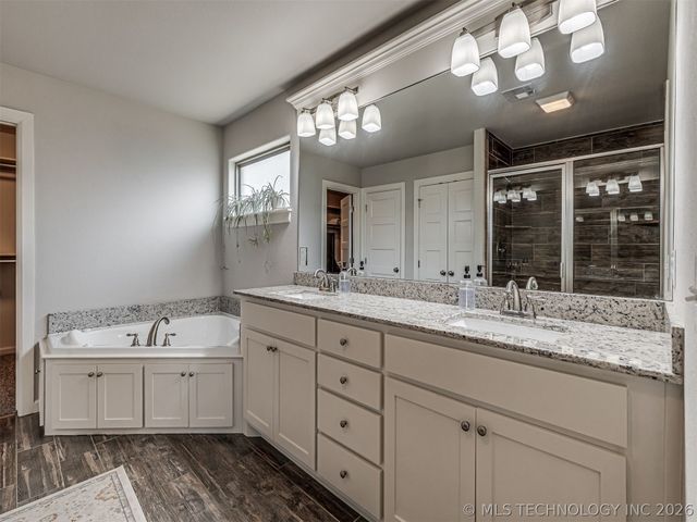 13040 E 137th Street N, Collinsville, OK 74021