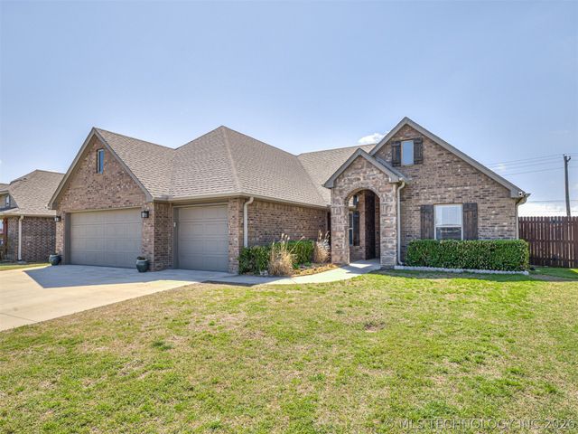 13040 E 137th Street N, Collinsville, OK 74021