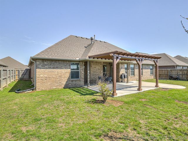 13040 E 137th Street N, Collinsville, OK 74021