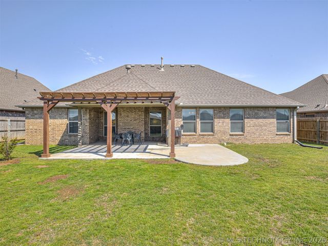 13040 E 137th Street N, Collinsville, OK 74021