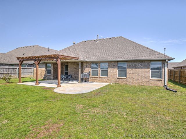 13040 E 137th Street N, Collinsville, OK 74021