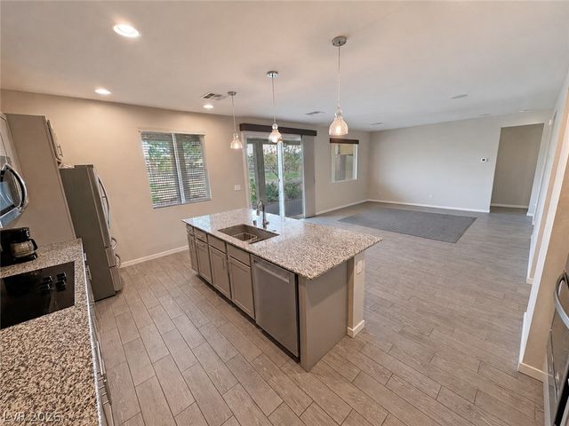 5119 East Long Leaf Court, Pahrump, NV 89061