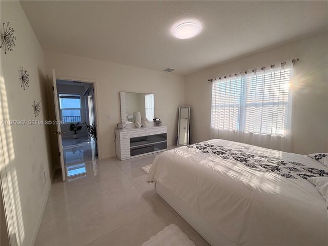 12422 SW Rimini Way, Port St. Lucie, FL 34987