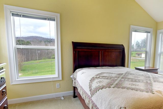 252 Dixie Drive, Blairsville, GA 30512